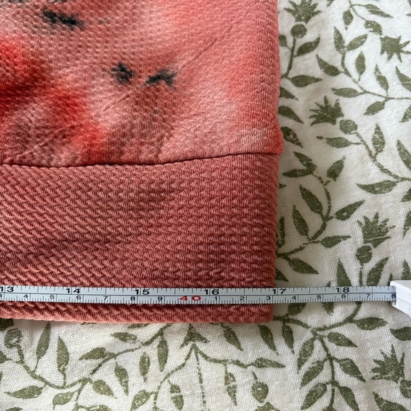 AQ-Sport XL Tie-Dye Hoodie in Pink, Peach, and Black Waffle-knit - Picture 10 of 12